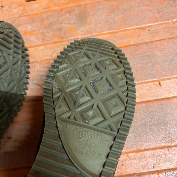 Converse Chuck Taylor Hi Top Leather Hollis 132387C Mens 10 W12 Black Sneaker - Picture 12 of 16